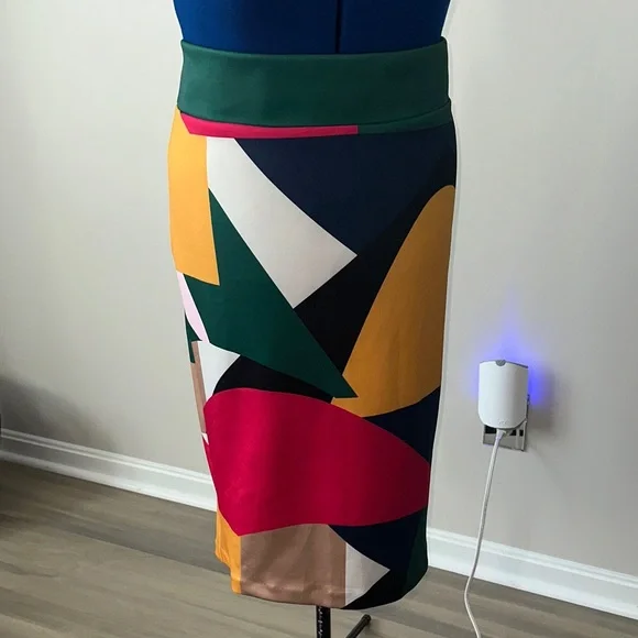 🤫 2 ELOQUII Skirts, size 18. Vibrant Pink/Fushia and Multi Colored Pencil Skirts - Picture 7 of 10